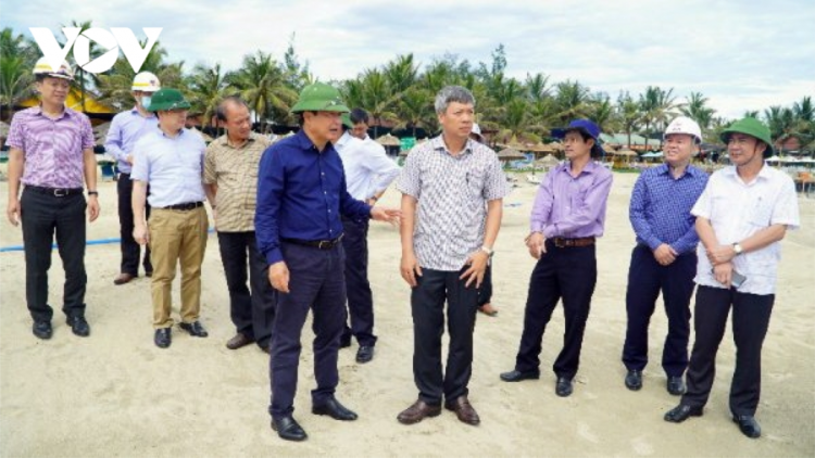 Quảng Nam: Lêy cha mêết lâng xay moon đhr’năng hr’cấh ha voóh l’lăm hân noo boo đhí