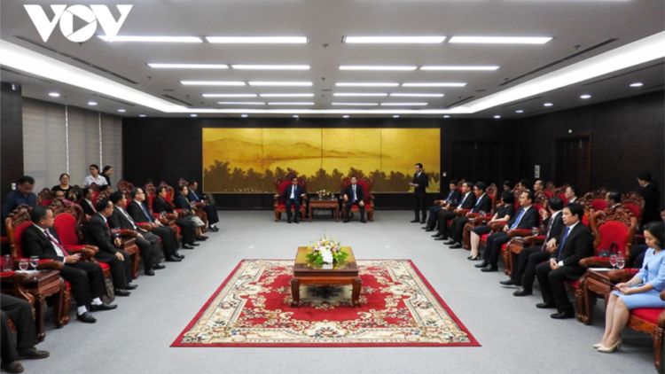 Đà Nẵng t’bhlầng pa zưm bhrợ lâng tỉnh Sekong-Lào