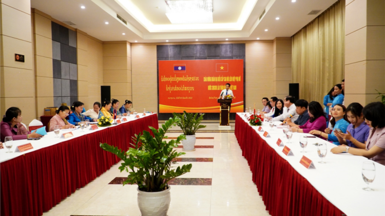 Quảng Nam đương hơnh déh c’bhúh đại biểu bha lâng Hội Liên hiệp pân đil Lào