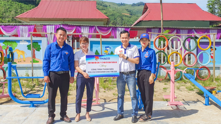 C’bhúh đha đhâm c’moor Thaco cher đoọng zr’lụ ặt chi ớh ha p’niên Trà Leng, Nam Trà My