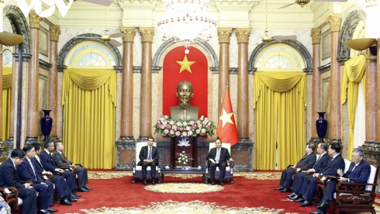 Chủ tịch nước lum prá lâng Viện trưởng Viện Kiểm sát nhân dân Tối cao Lào