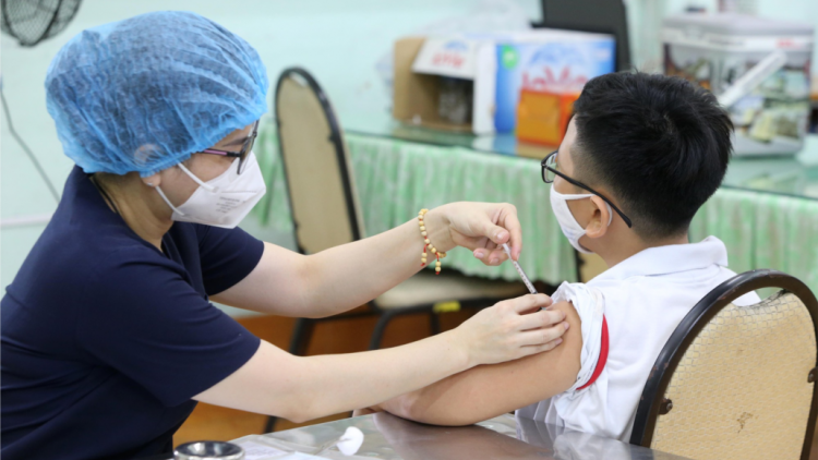 Đà Nẵng bhrợ pa đơơh đhr’năng tiêm vắc xin zâl cha groong pr’luh cr’ăy Covid-19 đoọng ha p’niên k’tứi l’lăm cr’chăl tươc ooy trường