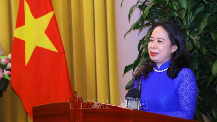 Phó Chủ tịch nước Võ Thị Ánh Xuân đoọng pr’hêl ha p’niên rooch pa liêm cr’chăng đhị Bệnh viện Việt Nam – Cu Ba