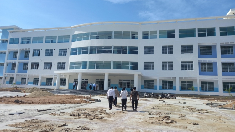 P’tộ chức Chi uỷ viên lâng Giám đốc Ban k’đhơợng dự án lâng quỹ k’tiêc thành phố Hội An