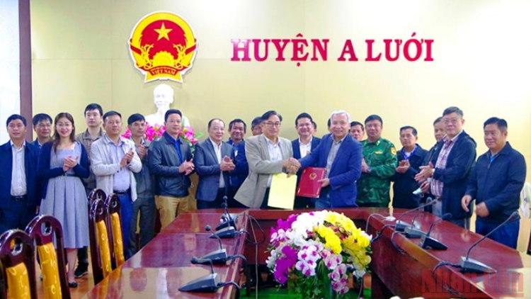 Xăl zr’lụ pa têệt c’lâng âng bơr cửa khẩu Hồng Vân- Cô Tài