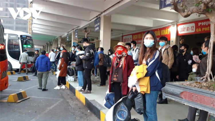 Đoọng 4.000 vé xe ha sinh viên coh prang k’tiêc chô đong ch Tết Nhâm Dần 2022