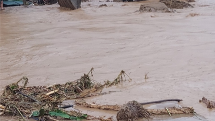 Nghệ An: T’ngay 3/10 k’ha riêng trường học công căh âi choom đoọng học sinh tươc hoc tu tuh