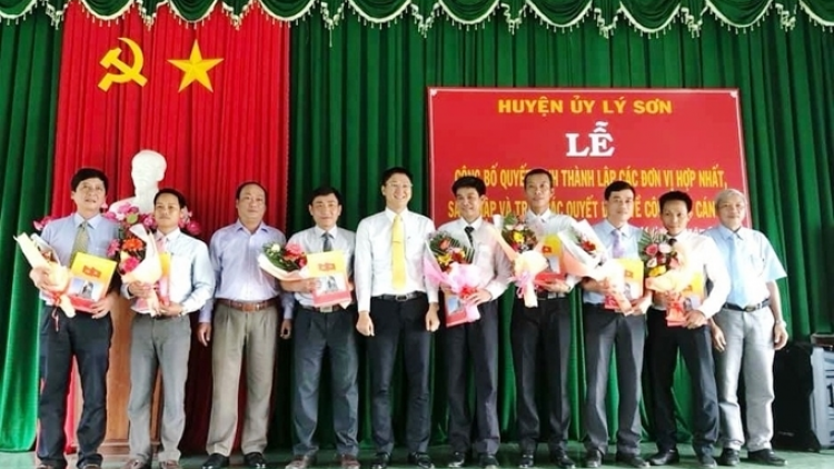 Quảng Ngãi pa glúh c’lâng bh’rợ lêy tr’xăl cán bộ tơợ tỉnh chô ooy chr’val pa bhrợ