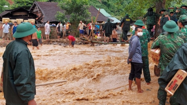 Nghệ An: Pa chăp lêy c’lâng xa nay đăh đhăm ặt t’mêê đoọng ha đhanuôr zr’lụ tuh Kỳ Sơn