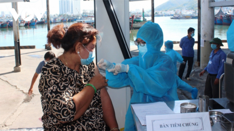 Khánh Hòa ga lop vaccine t’niêm 3 đoọng t’bhlâng đoọng  apêê bh’rợ pa bhrợ ta têng