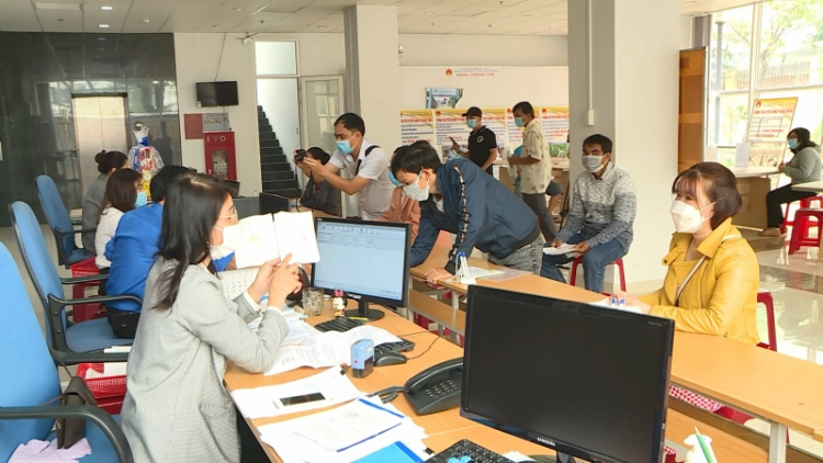 Phú Yên p’têết pazưm âng đơơng, zúp đhanuôr pa bhrợ crêê lưm cắh liêm crêê Covid-19 chấc bhiệc bhrợ