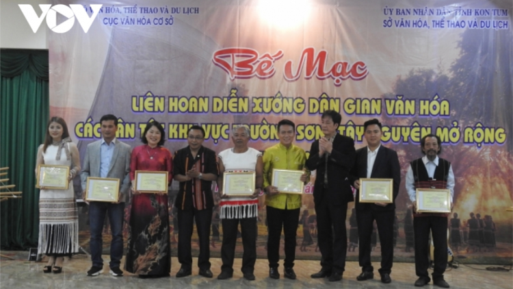 Pa xang Liên hoan Diễn xướng zr’lụ Trường Sơn-Tây Nguyên