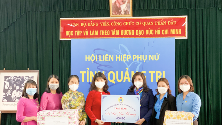Lâh 1.250 Áo dài cr’er da dêr đoọng ha pân đil đharựt đhị Quảng Trị
