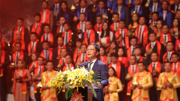 Trưởng ban Kinh tế TW Trần Tuấn Anh: Đhanuôr apêê doanh nghiệp Việt Nam pa dưr liêm choom bh’rợ xung kích đắh pa dưr pa xớc pr’ắt tr’mung đhanuôr