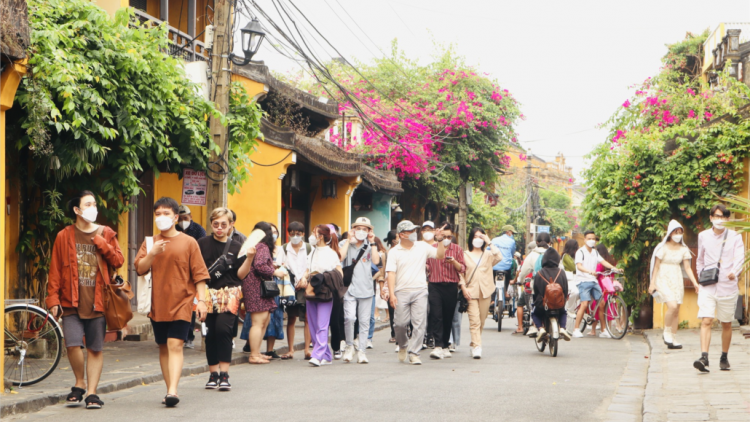 Quảng Nam: Lâh 60 r’bhầu chu t’mooi pâh l’lêy, ặt đhêy coh t’ngay Giỗ tổ Hùng Vương