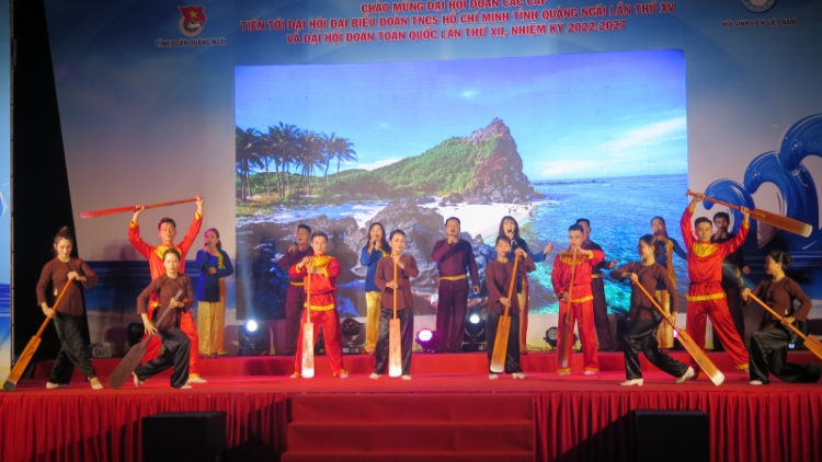 Trưởng Ban Tuyên giáo Trung ương Nguyễn Trọng Nghĩa ting pâh bh’rợ: Biển, Đảo- Da dul k’tiêc k’ruung đhị Lý Sơn