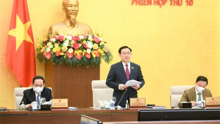 Chủ tịch Quốc hội: Bhrợ t’bhrơợng bhrợ pa dưr pháp luật, g’đach “ đhưưng cha gâr xră đh’nơc”