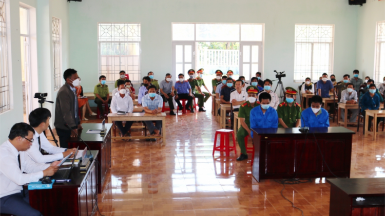 Panh c’chêết 5 p’nong boọ dzung bhrộ 2 đha đhâm ta toom coọp 12 c’moo tù