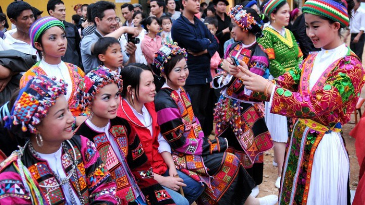 Quy định t’mêê đăh zooi xăl bh’rợ tr’nêng cơnh lâng đhanuôr acoon coh