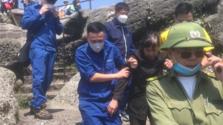 Mưy pân đil cha riáh tơơm dương xỉ đoọng ặt ma mung 7 t’ngay xang bêl ha tộ đhị da ding Yên Tử