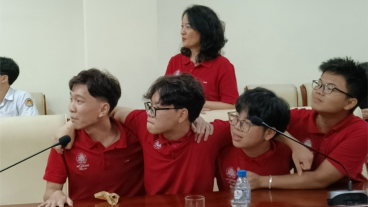 Việt Nam bơơn 4 Huy chương Vàng đhị g’lúh thi Olympic Hoá học bha lang k’tiếc 2022