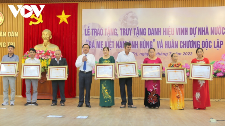 Quảng Trị: 26 a mế bơơn ta moon năc Danh hiệu Amế Việt Nam Anh hùng