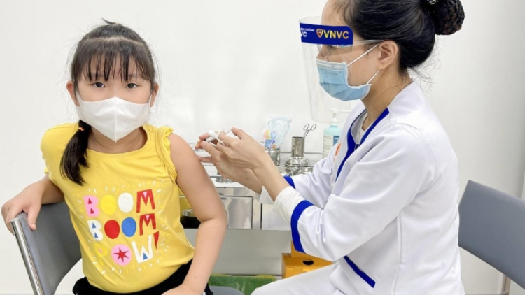 Aconh căn pa ghit lêy n’hau dưr vaih tơợ ơy đoọng p’niên tiêm vaccine Covid-19