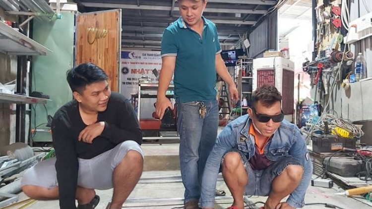 Pa dưr cr’noọ bh’rợ tơợp bhrợ tơợp bhrợ têng cha cóh đha đhâm c’moor