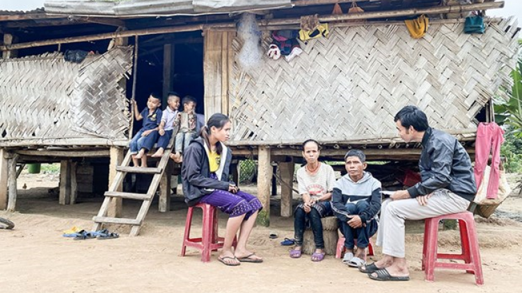 Quảng Trị t’bhlâng pa xiêr đhr’năng tr’pay diic điêl dzợ p’niên nhum lâng crêê đhi noo c’bhuh xoọng