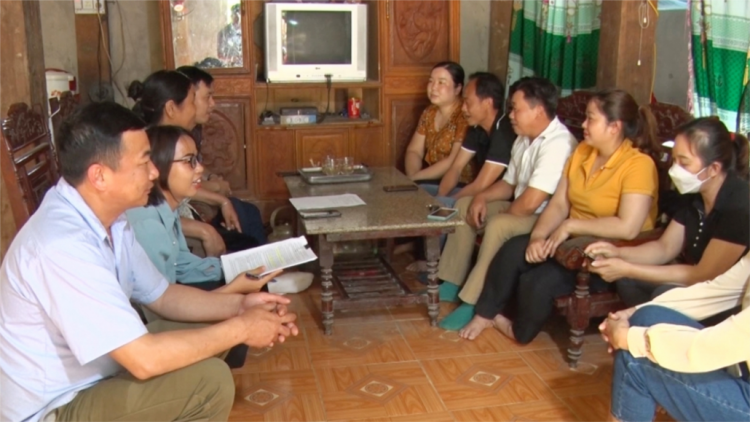 Đơơh xay bhrợ râu dưr vaih t’mêê tơợ vel đong, liêm choom đơơng âng Nghị quyết chô tươc pr’ăt tr’mông coh Lai Châu