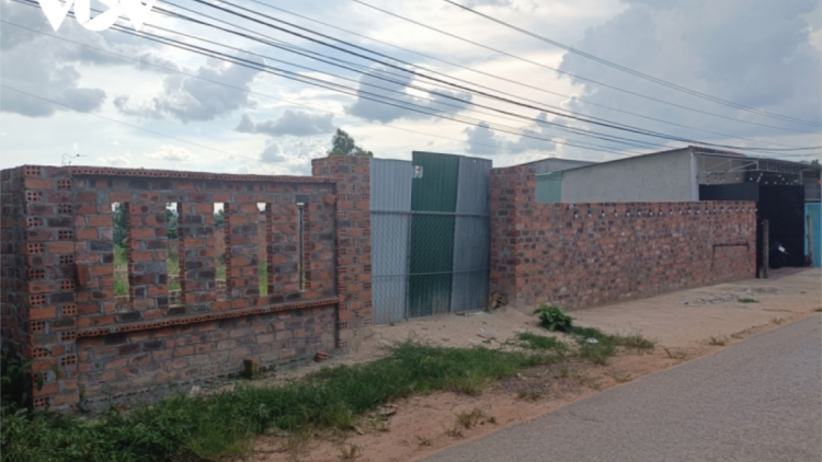 Cắh liêm choom, ta níh đha nâng đắh k’đhơợng zư k’tiếc ooy Kon Tum bhrợ đhanuôr cắh lấh tin đươi ooy c’bhúh k’đhơợng zư k’tiếc k’bunh