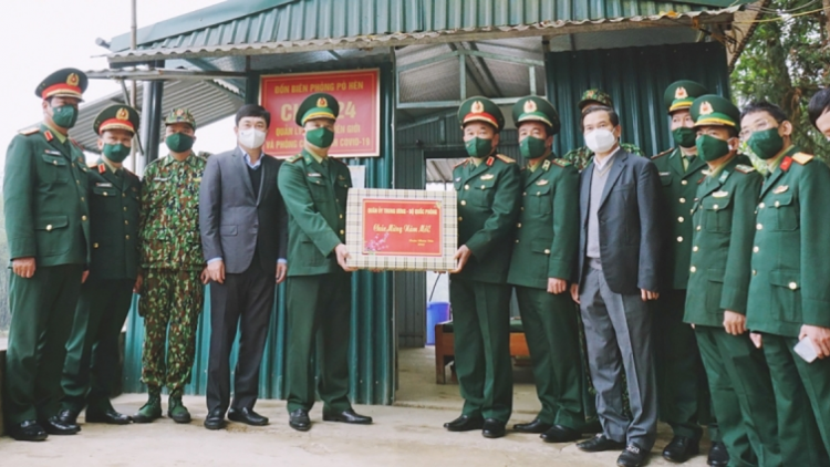 Cher đoọng 60 đhr’nong đong đoọng ha pêê pr’loọng đong chính sách, pr’loọng đha rựt đhị ca noong k’tiếc Quảng Ninh