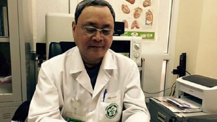 Bác sỹ choom zư padứah ung thư lâng xa’nay bh’rợ bơơn ta cher đoọng ch’ner pậ chr’nắp