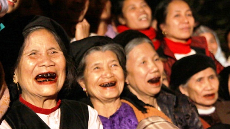 Cắh choom ta uáh rau chr’nắp âng manúyh t’coóh ta ha