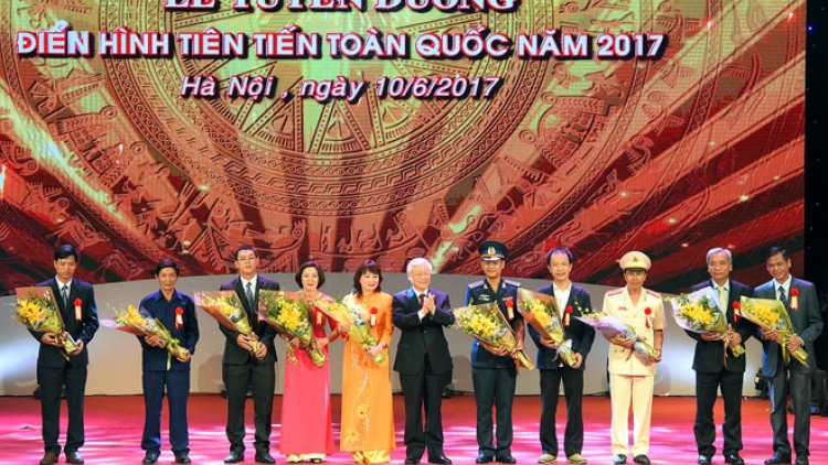 Tr’lưm lâng zâp apêê liêm chr’nắp tiên tiến cóh prang k’tiếc k’ruung c’moo 2017