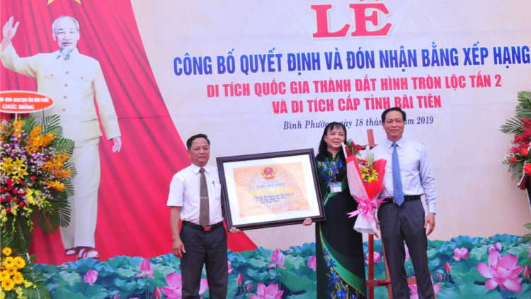 Bình Phước xay trúih c’kir khảo cổ k’tiếc k’ruung Thành   k’tiếc vil