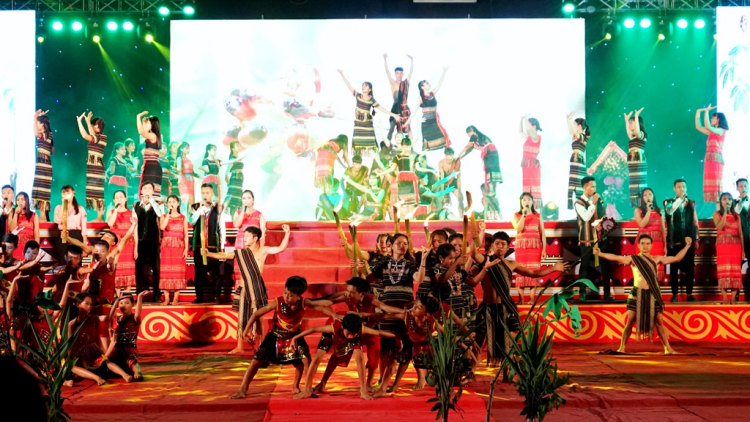 Pr’lứch bhiệc bhan sâm Ngọc Linh g’lúh 3 c’moo 2019