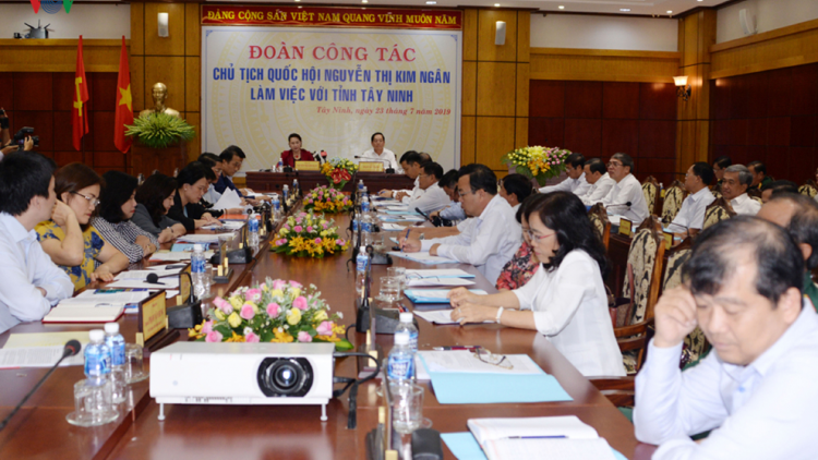 Chủ tịch Quốc hội pa bhrợ lâng bh’cộ tỉnh Tây Ninh