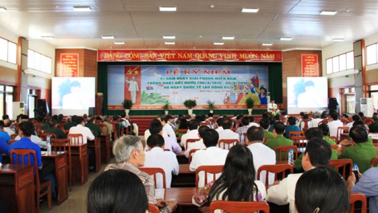 Haanh déh 41 c’moo t’ngay pa chô pazêng miền Nam k’rong pazum k’tiếc k’ruung.40 c’moo bh’rợ bầu cử âng k’tiếc k’ruung Việt Nam k’rong pazum.