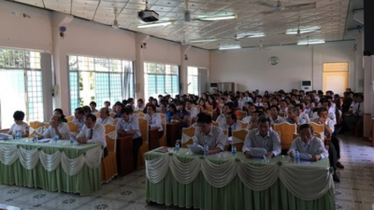 Gia Lai: Bh’cộ ngành giáo dục prá xay lâng học sinh THPT