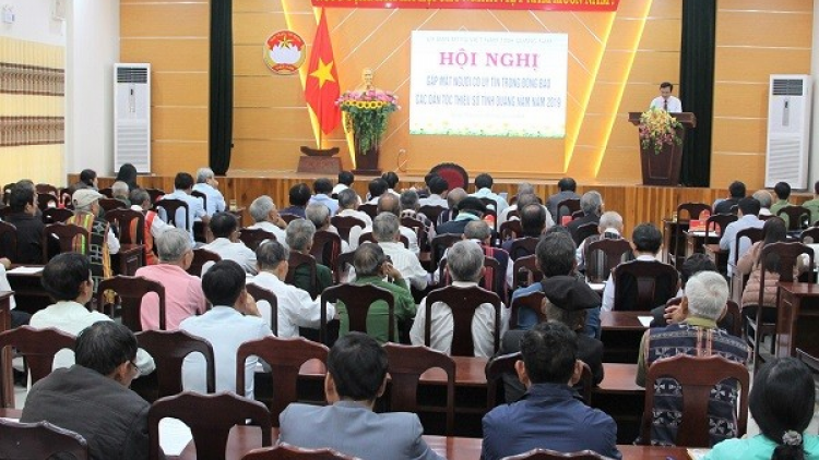 Pa dưr bh’rợ âng manứih t’coóh t’ha ooy đắh bhrợ pa dưr pr’ắt tr’mung t’mêê zr’lụ đhanuôr Cơ Tu