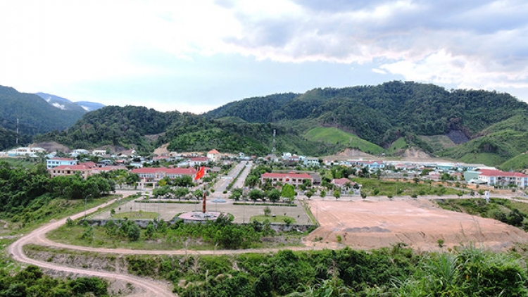 Nợ cắh ơy ta choót đắh bhrợ têng vel bhươl t’mêê âng da ding k’coong Quảng Nam dzợ vêy bấc râu k’đháp k’ra