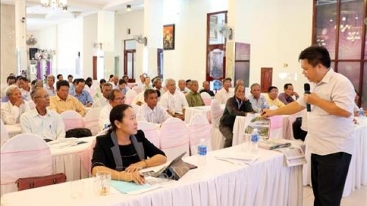 T’bhlầng xay moon pháp luật tước ma nuýh vêy chr’nắp dal cóh đhanuôr acoon cóh