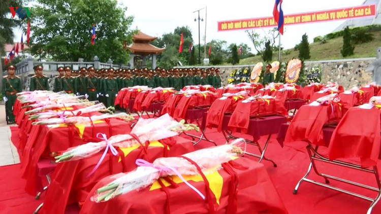 Tỉnh Cao Bằng: Bh’rợ bhuốih pa chô r’vai đoọng ha pêê Anh hùng liệt sỹ