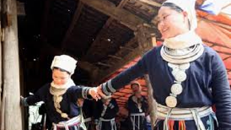 Lầy tzình khzáng ca páo dung thứ 6 hoi 19/6/2015