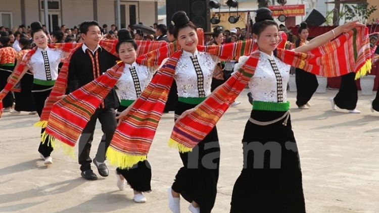Coz phính miền Việt Nam nhây lầy tzình páo dung chủ nhật hoi 12/11/2017