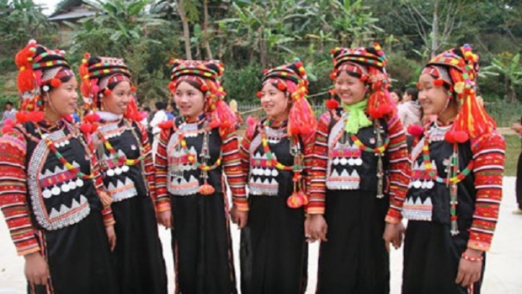 Lầy tzình khzáng ca páo dung thứ 6 hoi 18/8/2017