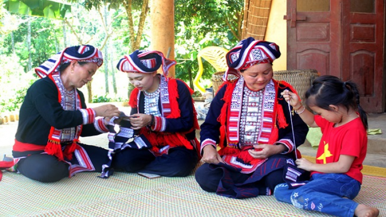 Lầy tzình phát sinh ìu miền vả thứ 5 hoi 15/11/2018