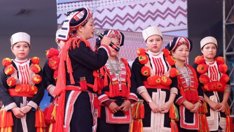 Lầy tzình páo dung chủ nhật hoi 7/10/2018