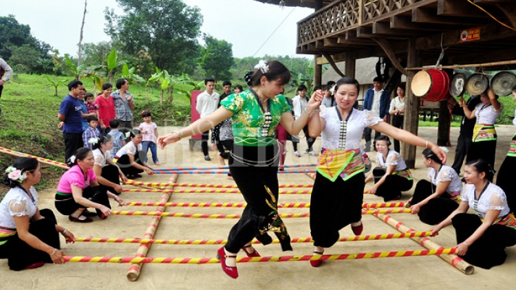Coz phính miền Việt Nam nhây lầy tzình páo dung thứ 3 hoi 6/3/2018